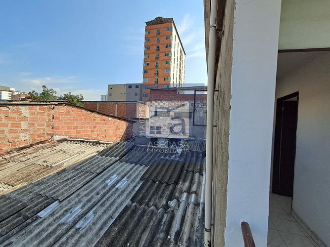 Casa de 8 alcobas en venta en Modelo, Bucaramanga, 378 m² · foto 15 de 23