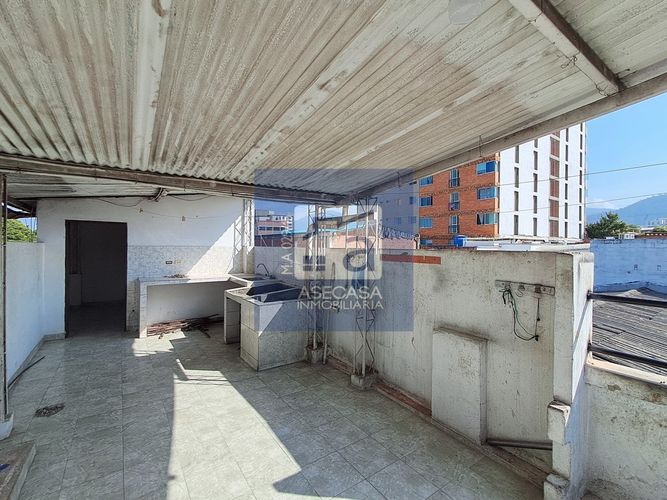Casa de 8 alcobas en venta en Modelo, Bucaramanga, 378 m² · foto 22 de 23