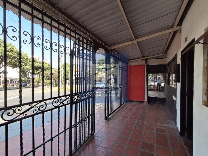 Casa de 8 alcobas en venta en Modelo, Bucaramanga, 378 m² · foto 23 de 23