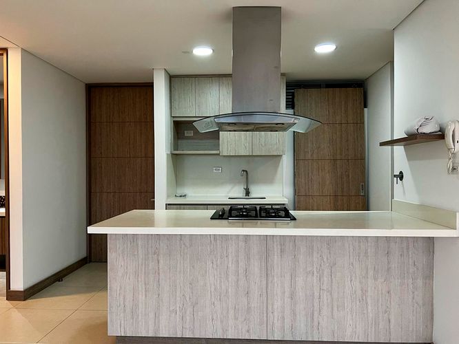 Apartamento de 2 alcobas en arriendo en Loma Del Esmeraldal, Envigado, 70 m² · foto 7 de 15