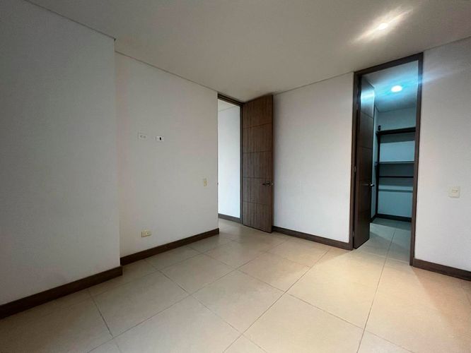 Apartamento de 2 alcobas en arriendo en Loma Del Esmeraldal, Envigado, 70 m² · foto 12 de 15