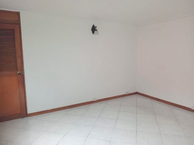 Apartamento de 3 alcobas en arriendo en El Poblado, Medellín, 136 m² · foto 7 de 17