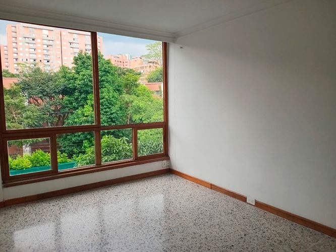 Apartamento de 3 alcobas en arriendo en El Poblado, Medellín, 136 m² · foto 16 de 17
