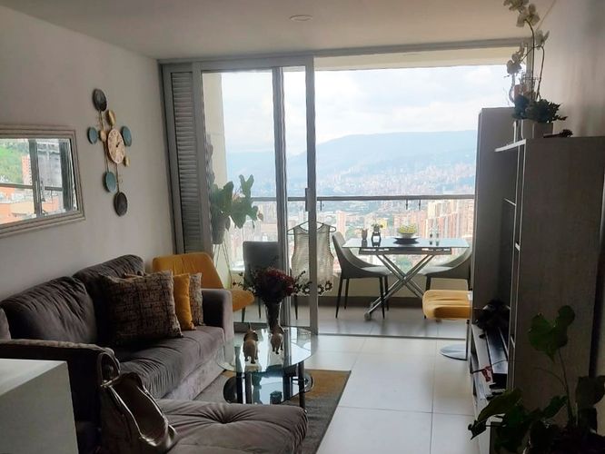 Apartamento de 2 alcobas en arriendo en Vegas De La Doctora, Sabaneta, 75 m² · foto 2 de 11