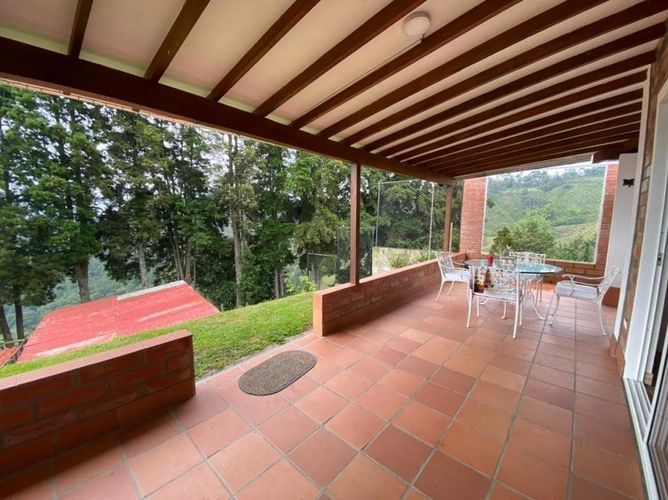 Finca en venta en Belén Altavista, Medellín, 300 m² · foto 8 de 24
