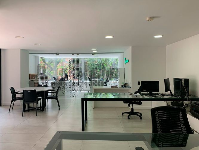 Oficina en venta en Loma Benedictinos, Envigado, 80 m² · foto 2 de 13