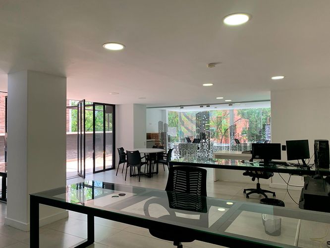 Oficina en venta en Loma Benedictinos, Envigado, 80 m² · foto 3 de 13