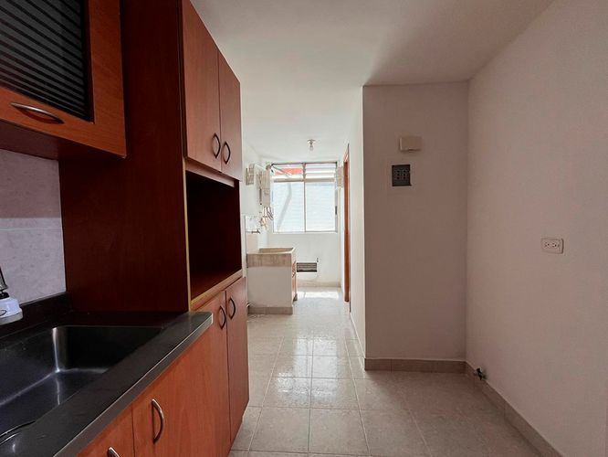 Apartamento de 3 alcobas en arriendo en El Poblado, Medellín, 92 m² · foto 6 de 15