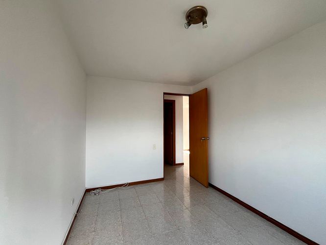 Apartamento de 3 alcobas en arriendo en El Poblado, Medellín, 92 m² · foto 11 de 15