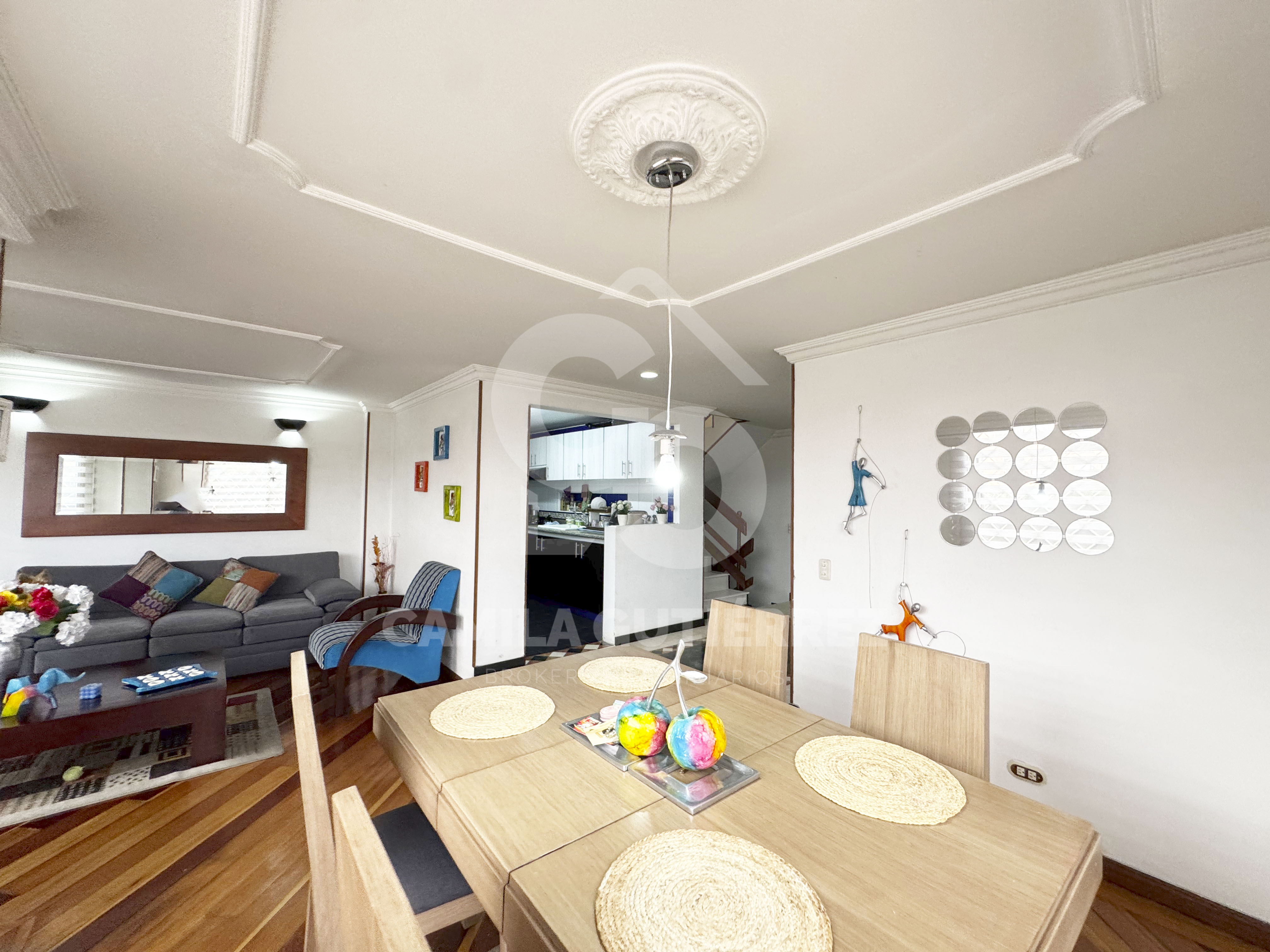 Casa en venta en Cerros De Niza, Bogotá · foto 8 de 24