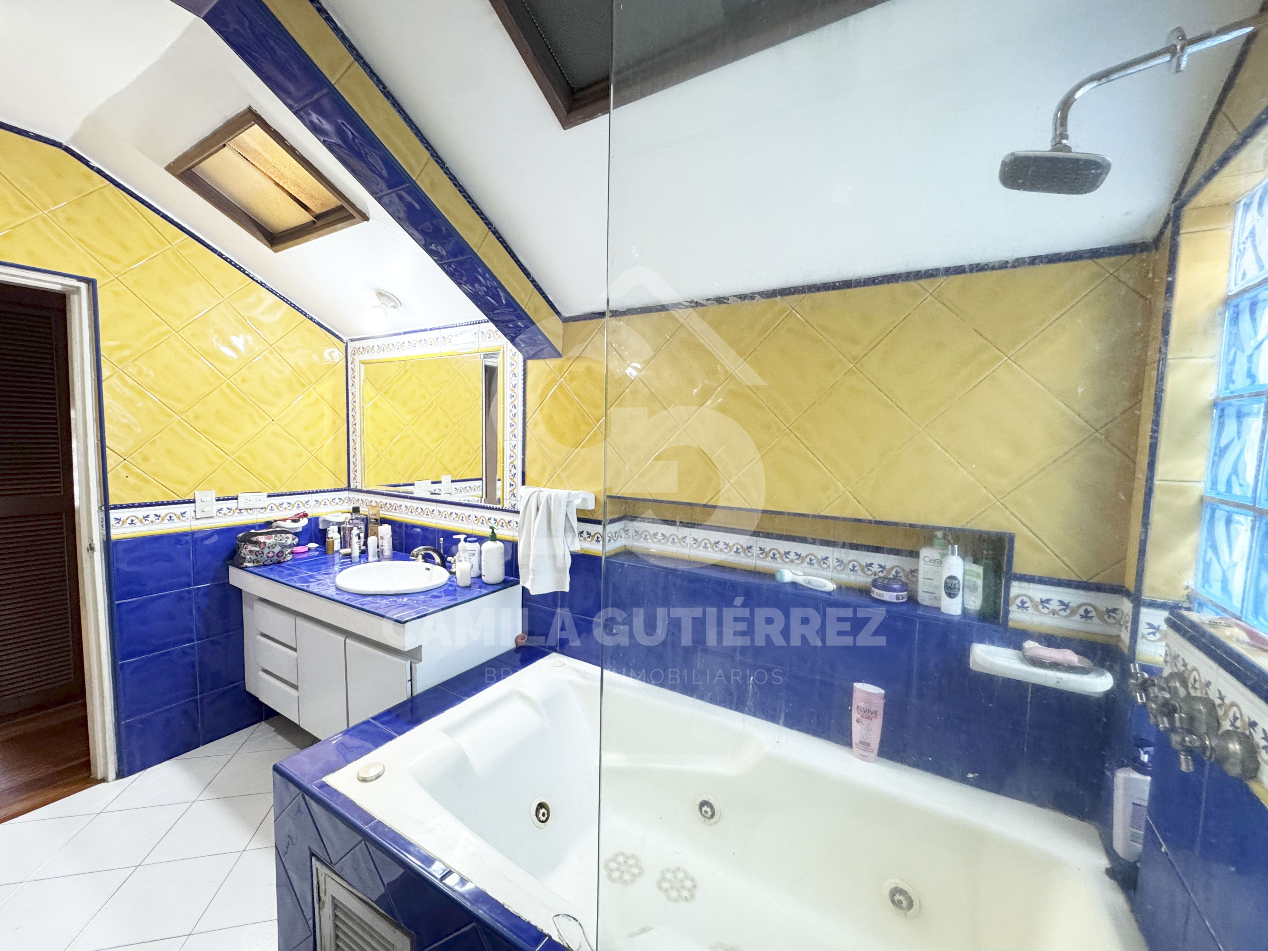 Casa en venta en Cerros De Niza, Bogotá · foto 16 de 24
