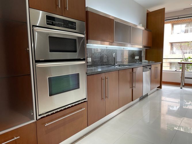 Apartamento de 3 alcobas en arriendo en Chicó Reservado, Bogotá, 316 m² · foto 5 de 19