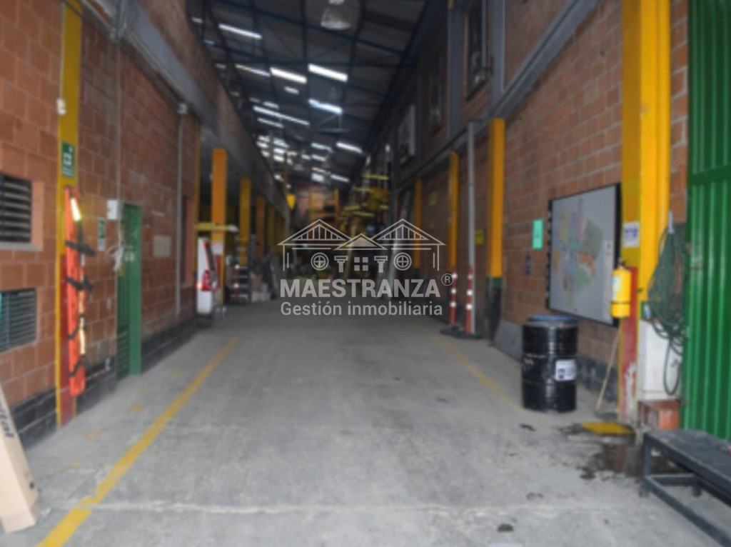 Warehouse for sale in Guayabal, Medellín 3