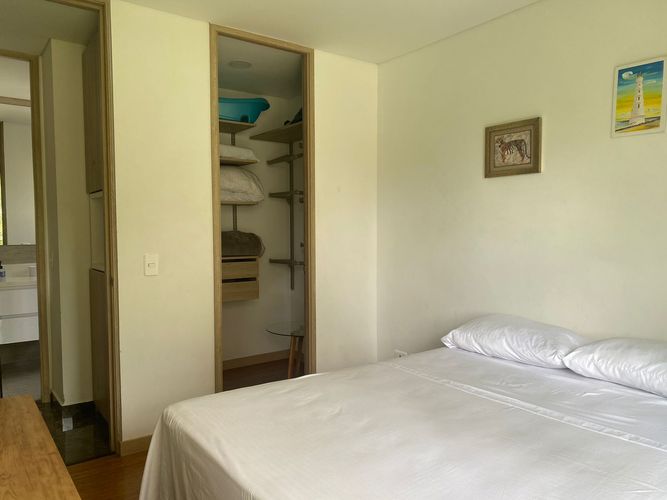 Apartamento de 2 alcobas en arriendo en El Poblado, Medellín, 69 m² · foto 10 de 18