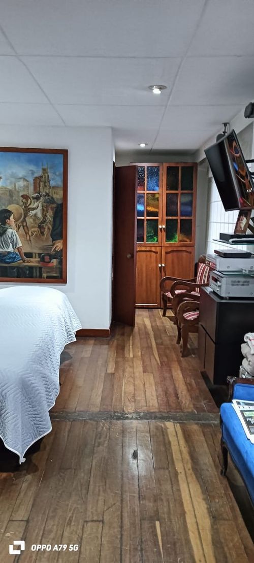 Casa de 3 alcobas en venta en Los Rosales, Bogotá, 450 m² · foto 10 de 21