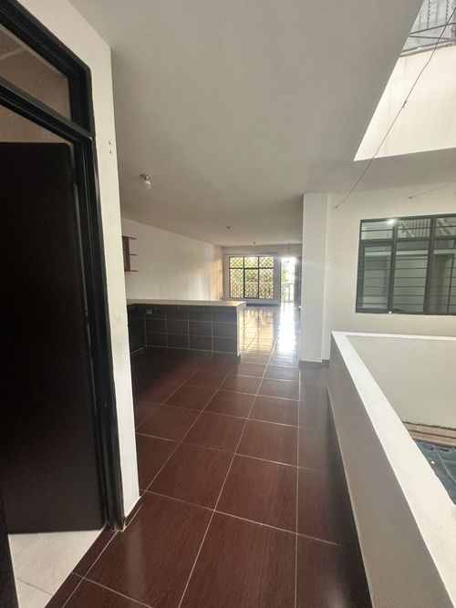 Casa de 1 alcoba en venta en Los Comuneros I Etapa, Cali, 180 m² · foto 5 de 22