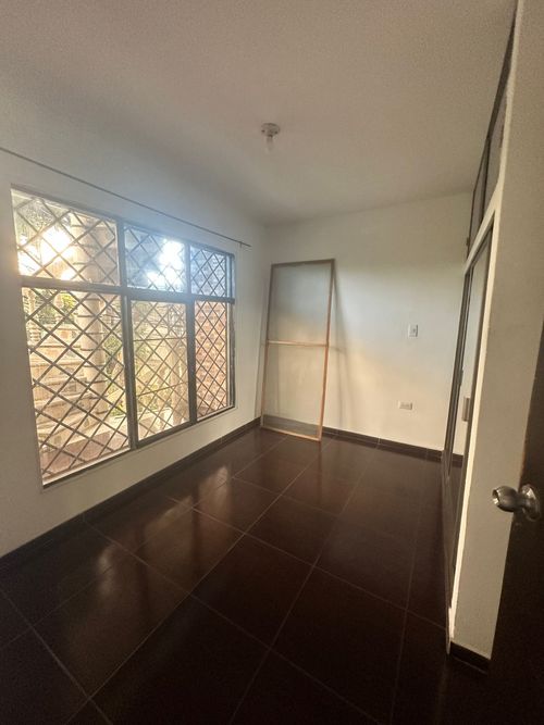 Casa de 1 alcoba en venta en Los Comuneros I Etapa, Cali, 180 m² · foto 18 de 22