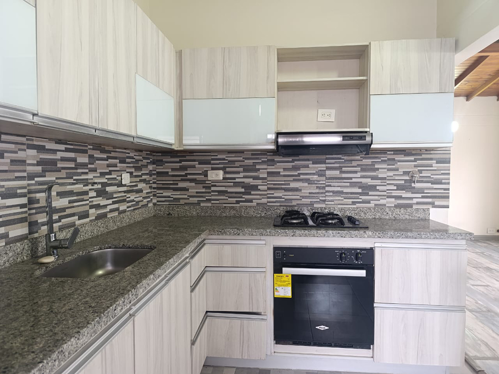 Apartamento en venta en El Poblado, Medellín · foto 9 de 19