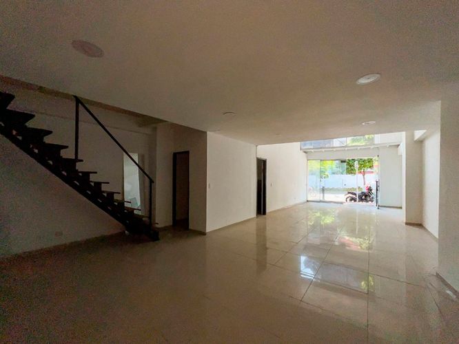 Local en arriendo en Ciudad Real, Envigado, 145 m² · foto 2 de 7