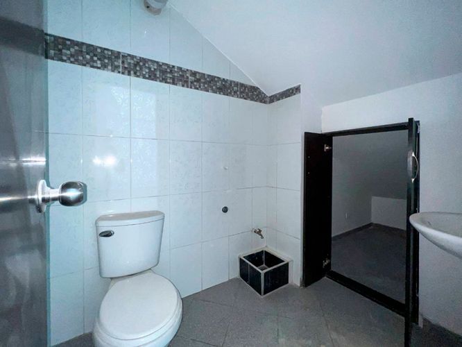 Local en arriendo en Ciudad Real, Envigado, 145 m² · foto 7 de 7