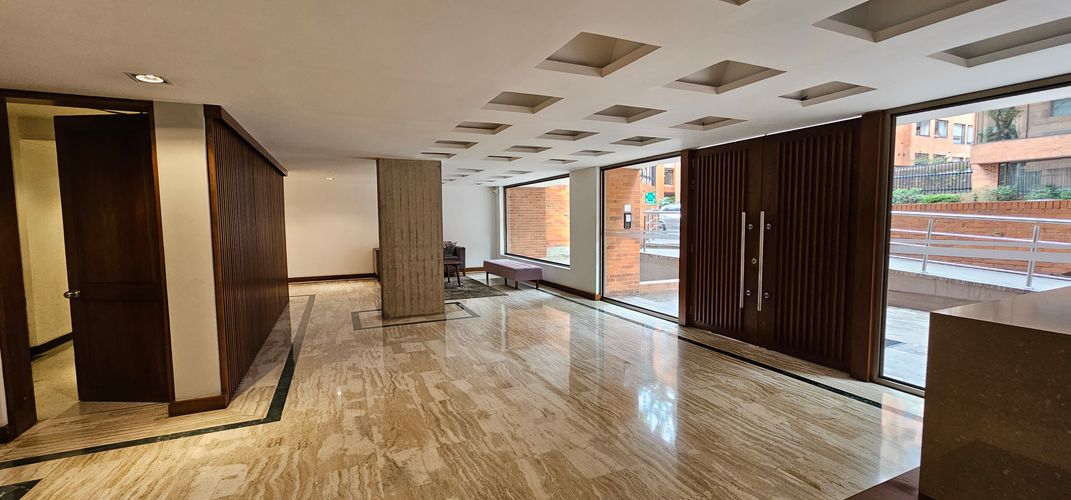 Apartamento de 3 alcobas en venta en La Cabrera, Bogotá, 253 m² · foto 17 de 17
