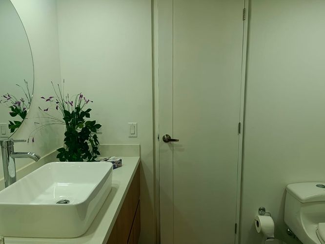 Apartamento de 4 alcobas en arriendo en El Poblado, Medellín, 261 m² · foto 8 de 20