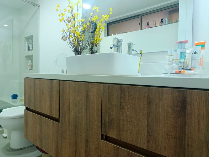 Apartamento de 4 alcobas en arriendo en El Poblado, Medellín, 261 m² · foto 17 de 20