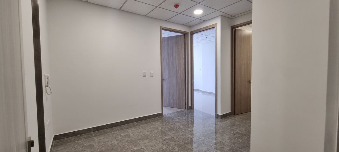 Consultorio en venta en Portal De Genovés, Barranquilla, 23 m² · foto 2 de 16