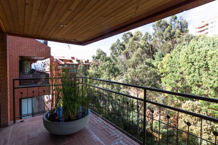 Apartamento de 3 alcobas en venta en Santa Barbara Alta, Bogotá, 350 m² · foto 17 de 24
