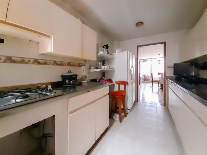 Casa de 3 alcobas en venta en Los Balsos, Medellín, 275 m² · foto 3 de 24