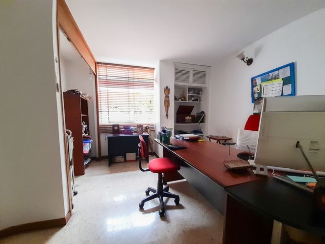 Casa de 3 alcobas en venta en Los Balsos, Medellín, 275 m² · foto 8 de 24