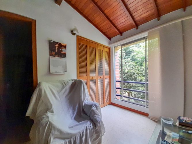 Casa de 3 alcobas en venta en Los Balsos, Medellín, 275 m² · foto 9 de 24