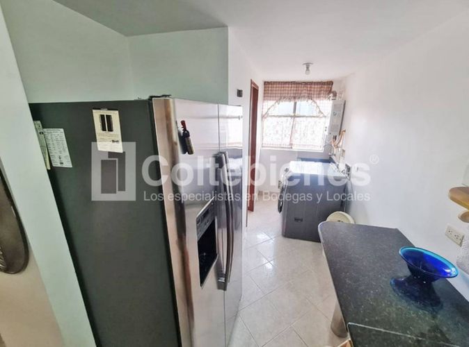 Apartamento de 3 alcobas en venta en El Poblado, Medellín, 94 m² · foto 7 de 24