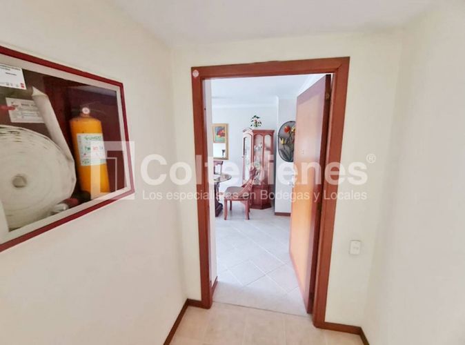 Apartamento de 3 alcobas en venta en El Poblado, Medellín, 94 m² · foto 18 de 24