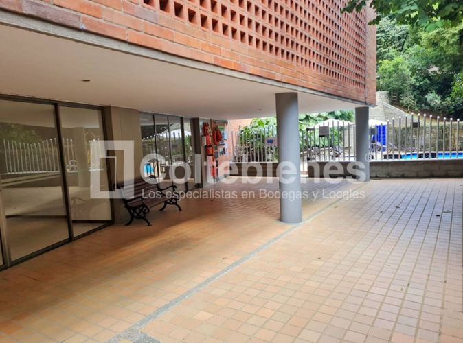 Apartamento de 3 alcobas en venta en El Poblado, Medellín, 94 m² · foto 20 de 24