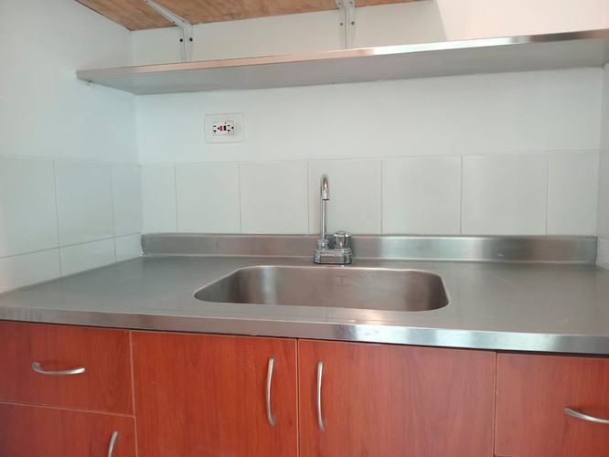 Oficina en arriendo en El Poblado, Medellín, 46 m² · foto 8 de 9