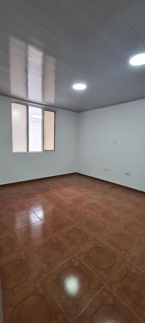 Local en venta en Colseguros Andes, Cali, 400 m² · foto 19 de 24