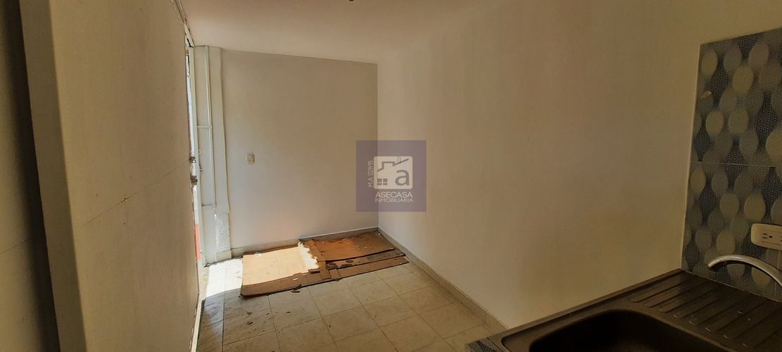 Local en arriendo en Las Casitas, Floridablanca, 12 m² · foto 4 de 5