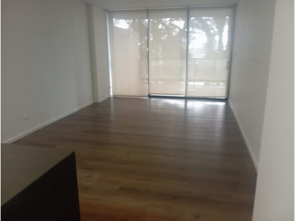 1BR Apartment in Vía Las Palmas (70 m²) - 3