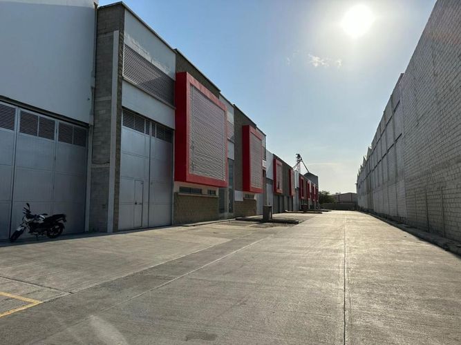 Bodega en venta en Santana, Barranquilla, 1606 m² · foto 4 de 7