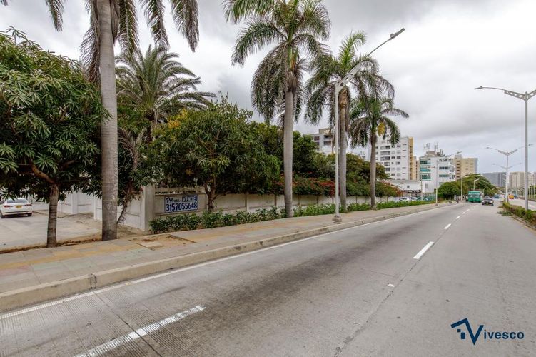 Lote en venta en Villa Santos, Barranquilla, 2420 m² · foto 2 de 24