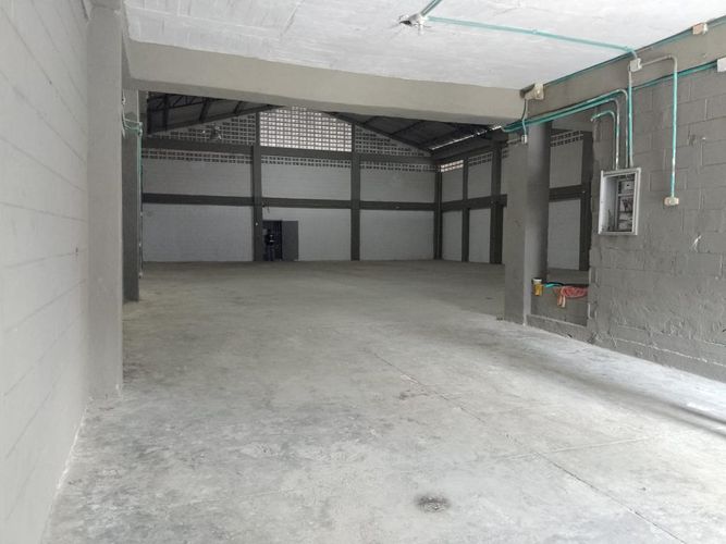 Bodega en venta en Chiquinquira, Barranquilla, 600 m² · foto 2 de 12