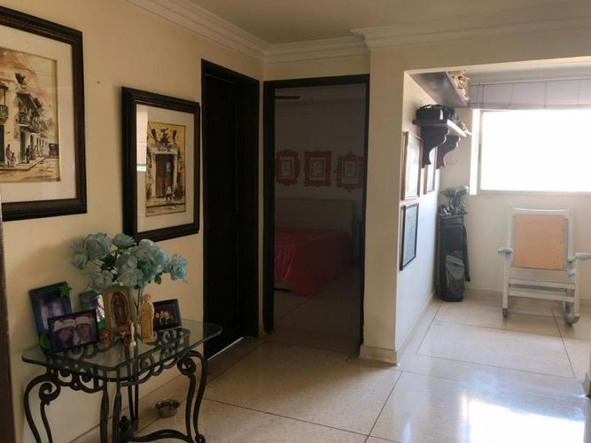 Apartamento de 3 alcobas en venta en Altos De Riomar, Barranquilla, 174 m² · foto 8 de 18