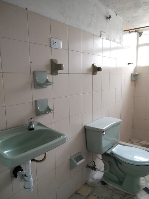 Casa de 10 alcobas en venta en Country Sur, Bogotá, 490 m² · foto 8 de 24