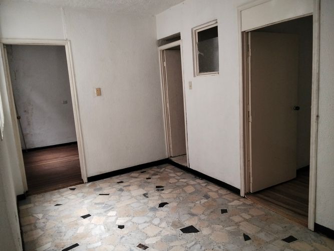 Casa de 10 alcobas en venta en Country Sur, Bogotá, 490 m² · foto 18 de 24