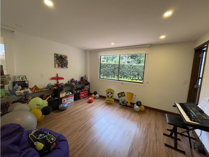Casa de 4 alcobas en venta en Guaymaral, Bogotá, 480 m² · foto 6 de 24