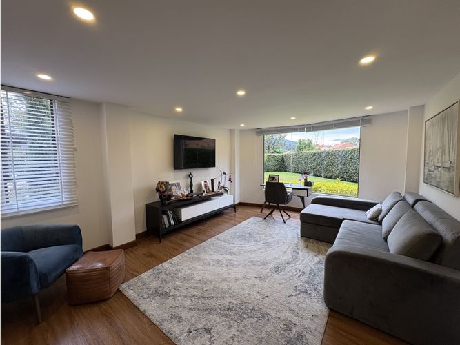 Casa de 4 alcobas en venta en Guaymaral, Bogotá, 480 m² · foto 17 de 24