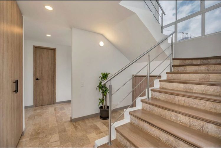 Apartamento de 4 alcobas en arriendo en San Lucas, Medellín, 210 m² · foto 8 de 24