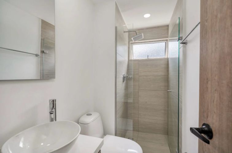 Apartamento de 4 alcobas en arriendo en San Lucas, Medellín, 210 m² · foto 16 de 24