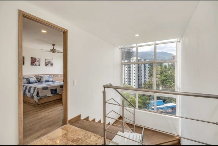 Apartamento de 4 alcobas en arriendo en San Lucas, Medellín, 210 m² · foto 19 de 24